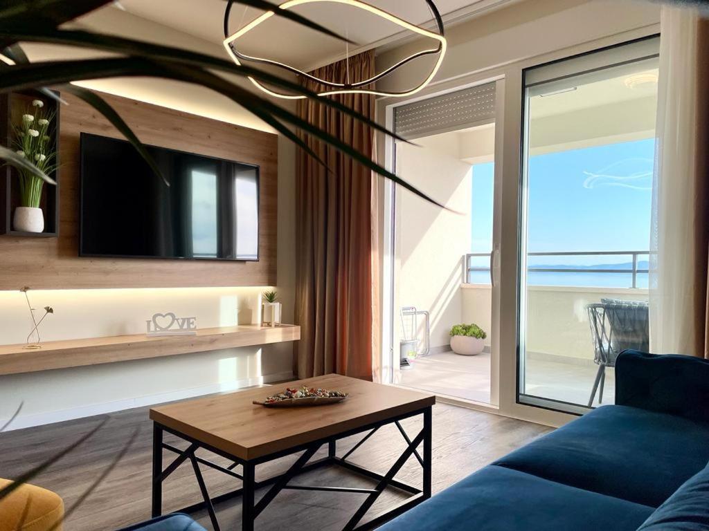 Apartment Linda With Panoramic Sea View Макарска Экстерьер фото