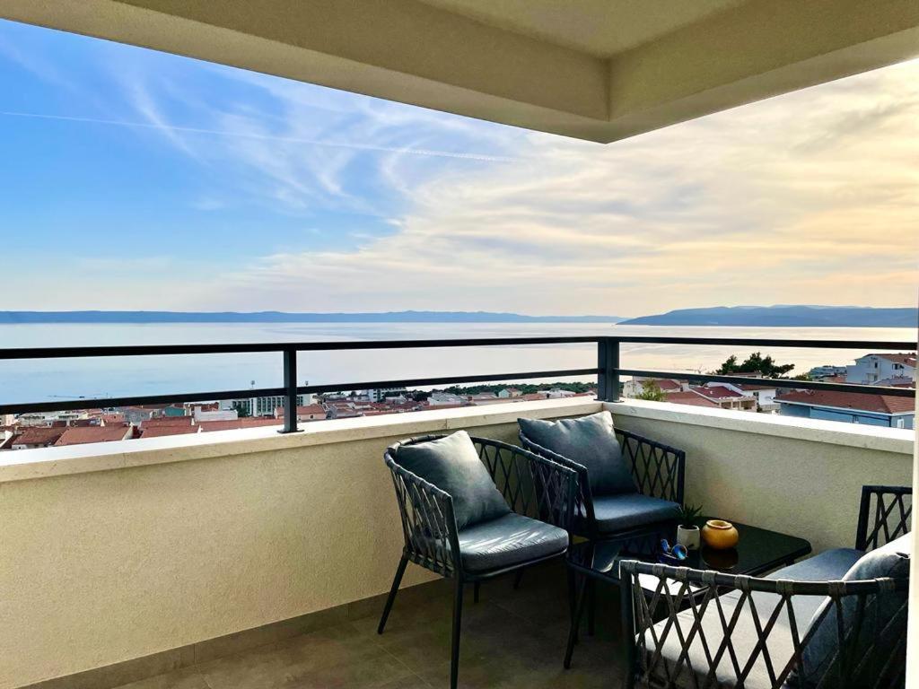 Apartment Linda With Panoramic Sea View Макарска Экстерьер фото